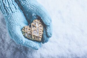 5-ways-to-wear-your-gratitude-gloves-this-holiday-season