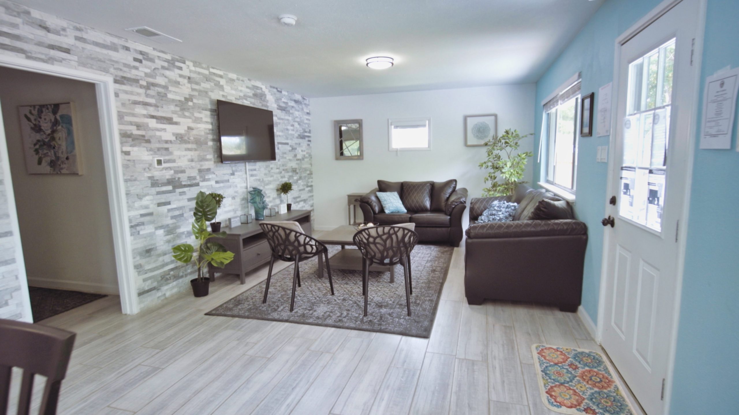 LivingRoom3-scaled.jpeg